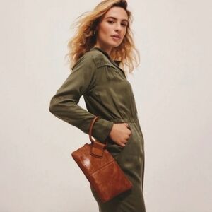 Hobo International SABLE Wristlet Clutch – Brown Leather, Elegant & Versatile